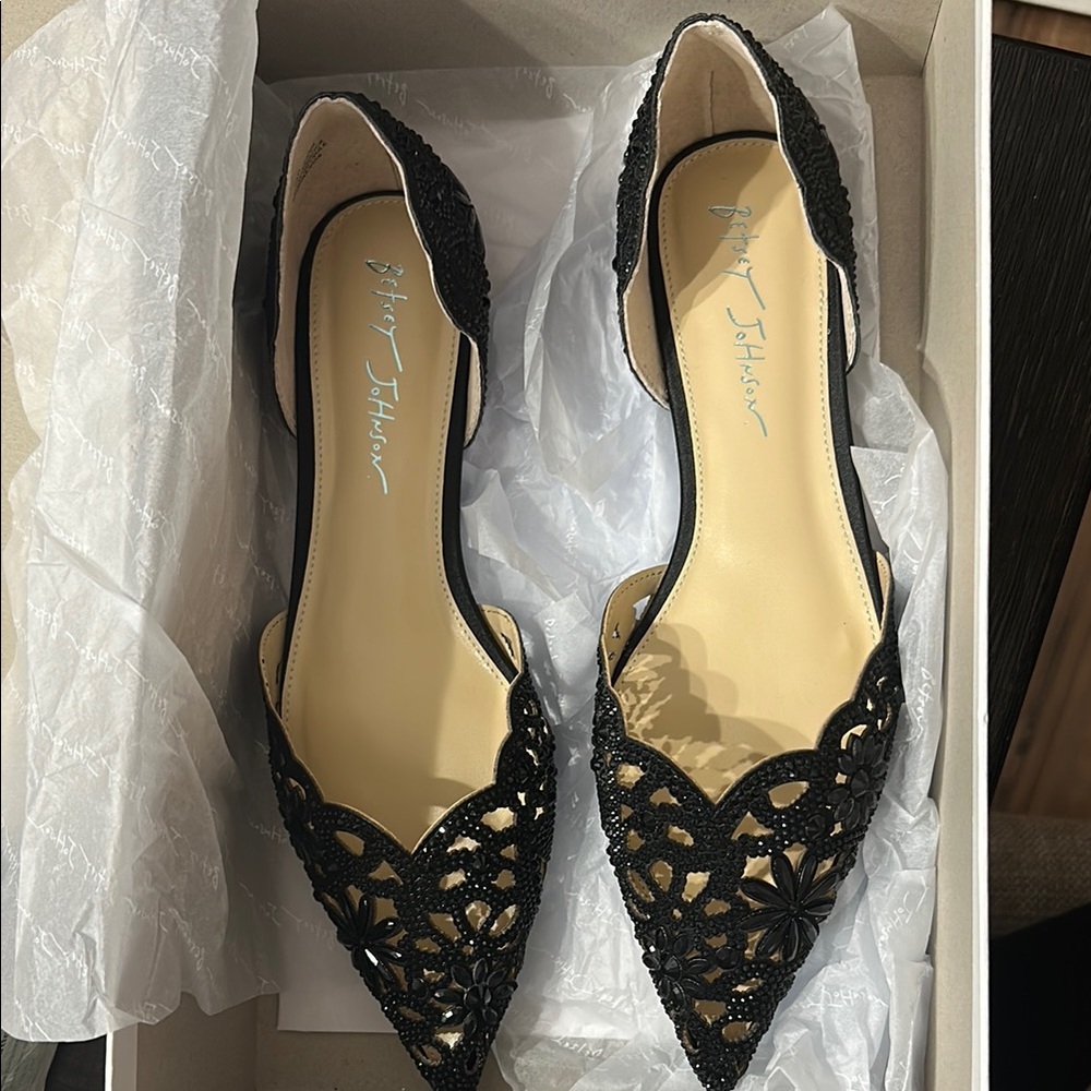 Betsey Johnson Black Lace Women's Flats